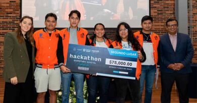 Premian a ganadores del Hackathon