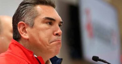 Alito Moreno eleva línea de crédito del PRI